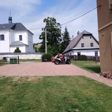 Stará škola Vysoké žibřidovice